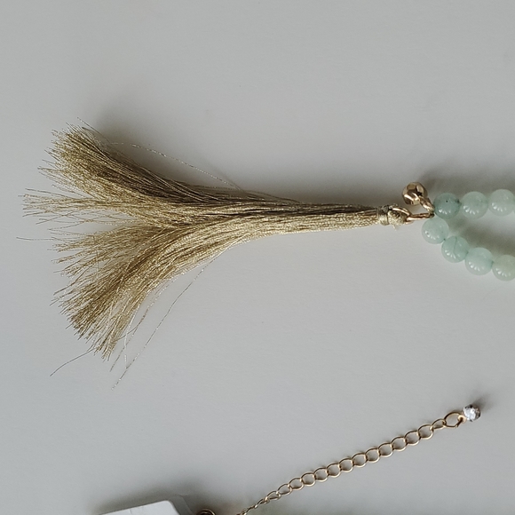 Green Radiate Love and Happiness Semi Precious Long Adjustable Necklace w Tassel - Picture 4 of 5